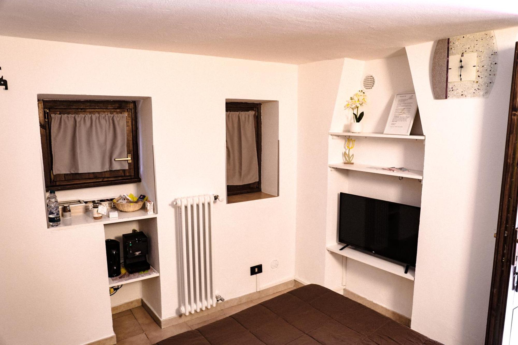 Vittoria Holiday House - Tulip Apartment And Tulip Room Stresa Exterior foto